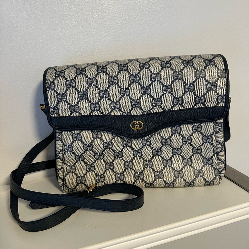 Gucci Navy and White Crossbody Bag